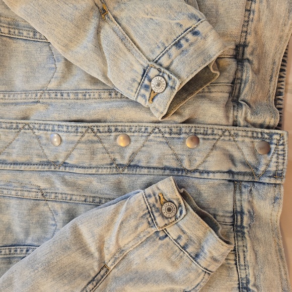 American Eagle Outfitters Womens Sherpa Lined Denim Jacket Blue Size Medium - Picture 8 of 14